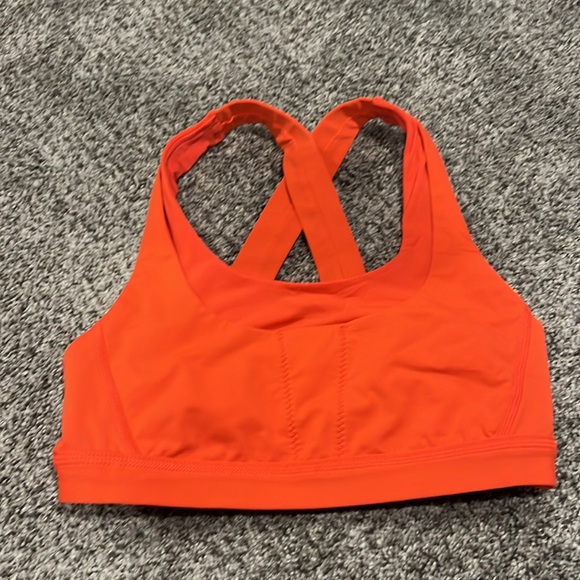 Lululemon running shorts & sports bra - Picture 13 of 14